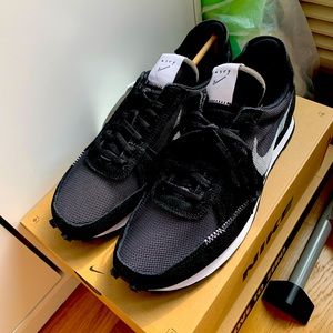 Nike DBreak-Type Fashion Sneaker